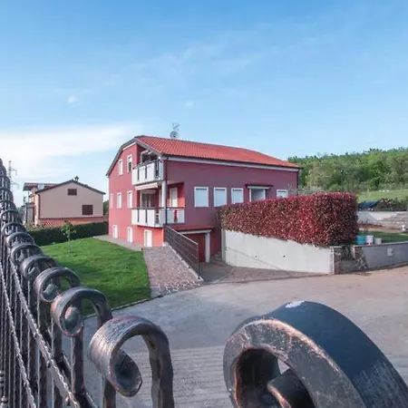 La Casa De Papel ヴィラ