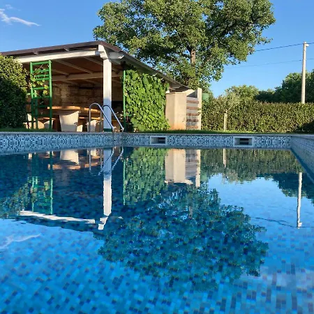 Villa La Casa De Papel Buje